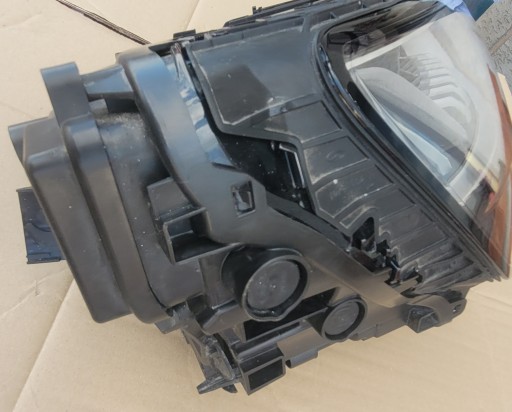 AUDI Q8 S-LINE SQ8 BRANIK PREDNJA STRANA 4M8807437D