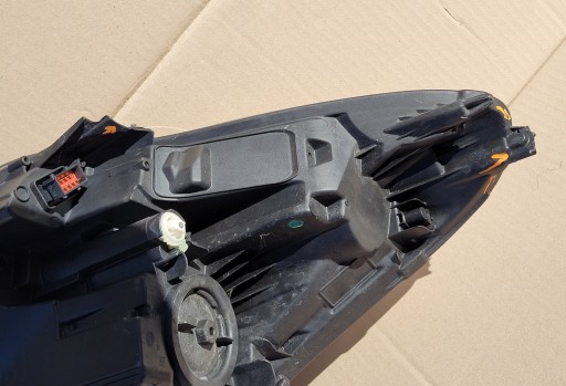 OPEL CORSA E 14-19 LAMPA FAR Z LED DESNA STRANA + LIJEVA