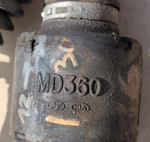 HYUNDAI I30 CEED 12-16 1.6GDI POLUOSOVINA  DESNA STRANA ILI LIJEVA