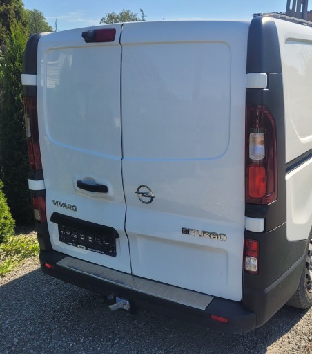 OPEL VIVARO B 14-19 ZADNJI VRATA LAMPE FAROVI  BRANIK SENZOR