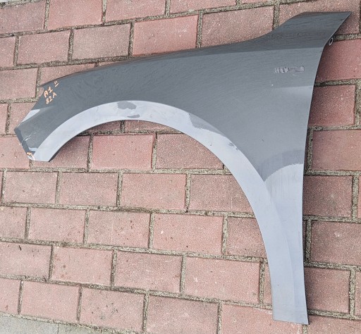 AUDI A1 II BLATOBRAN LIJEVA STRANA 82A821021