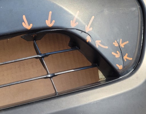 TOYOTA HILUX HI-LUX 20-22 MASKA