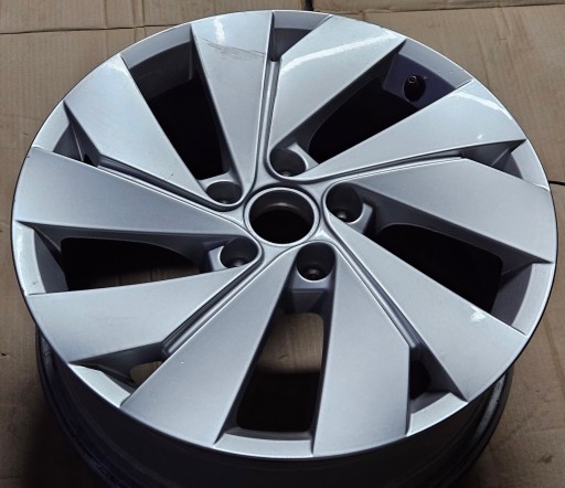 VW GOLF 8 VIII ALU FELGA 6.5JX17 ET46 5H0601025B