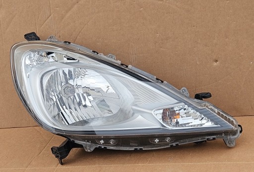 HONDA JAZZ REDIZAJN 11-15 FAR LAMPA DESNA STRANA