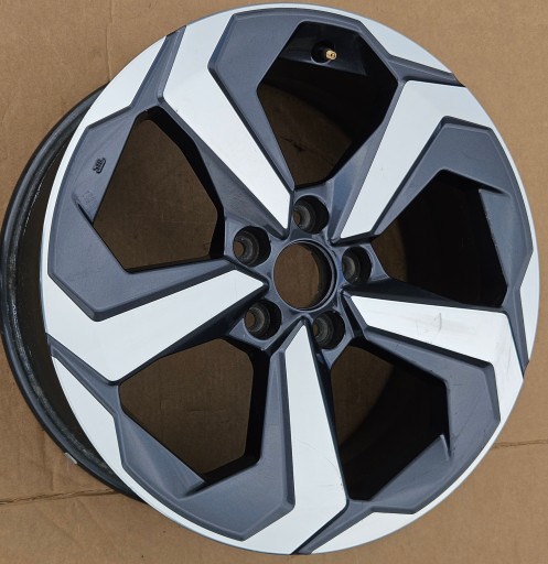 NISSAN QASHQAI J12 ALU FELGA 18X7.5J ET45 MA16