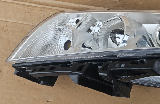 SUZUKI VITARA III 15-18 LAMPA FAR OBIČNA LIJEVA STRANA 100-18097