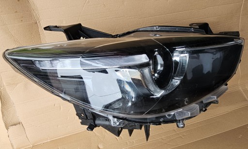 MAZDA CX5 REDIZAJN 15-17 LAMPA FAR LED LIJEVA STRANA DESNA