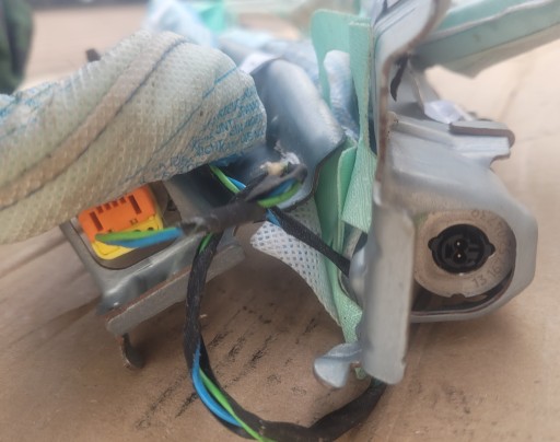 VW TOURAN 10-15 AIRBAG ZAVJESA LIJEVA STRANA ILI DESNA