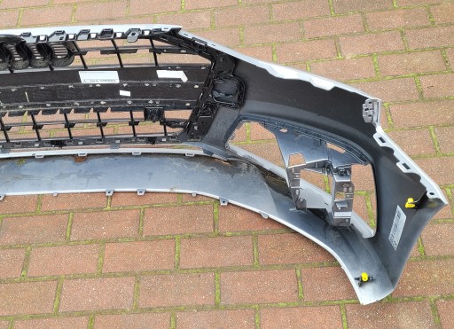 AUDI A4 B9 REDIZAJN 19-23 BRANIK PREDNJA STRANA 8W0807437AH