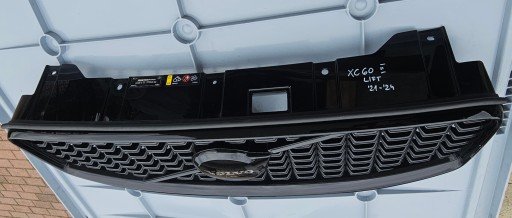 VOLVO XC60 II REDIZAJN R-DESIGNE 22-24 BRANIK + MASKA