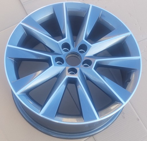 SKODA RAPID ALU FELGA 7JX17H2 ET46 5JJ601025 5X100