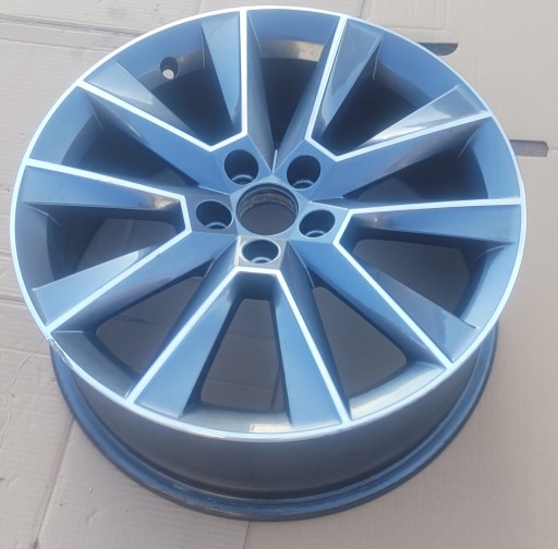 SKODA RAPID ALU FELGA 7JX17H2 ET46 5JJ601025 5X100