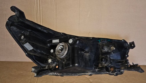 TOYOTA HI LUX HILUX 15-19 LAMPA FAR LIJEVA STRANA + DESNA OK-50 TOYOTA HI LUX HILUX 15-19 LAMPA FAR LIJEVA STRANA + DESNA OK-50