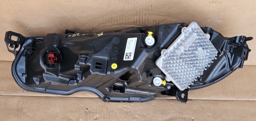 JAGUAR XF II X260 F-PACE X761 REDIZAJN 21-25 LAMPA FAR DESNA STRANA + LIJEVA FULL LED MID