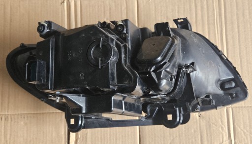 BMW X5 E53 LCI REDIZAJN 03-06 LAMPA FAR LIJEVA STRANA XENON 7164441