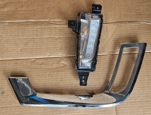 SUZUKI GRAND VITARA SVIJETLO LAMPA FAR DRL LED LIJEVA STRANA ILI DESNA Z CHROMEM SUZUKI GRAND VITARA SVIJETLO LAMPA FAR DRL LED LIJEVA STRANA ILI DESNA Z CHROMEM