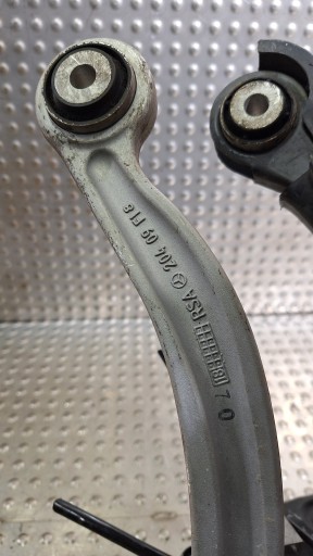 RUKAVAC VILICE DESNI ZADNJI A2053572600 A2053521900 MERCEDES C W205 4MATIC