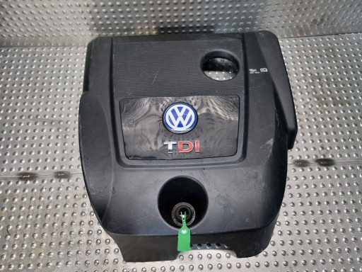POKLOPAC GORNJA MOTORA 038103925AJ VW GOLF IV BORA 1.9 TDI