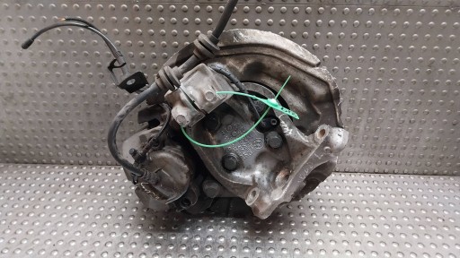 RUKAVAC GLAVČINA CILINDAR LIJEVI PREDNJI 6764443 BMW E90 E91 E92 E93 E81 E82 E87