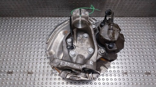 RUKAVAC GLAVČINA CILINDAR DESNI PREDNJI 6773210 BMW E90 E91 E92 E93 E81 E82 E87 RUKAVAC GLAVČINA CILINDAR DESNI PREDNJI 6773210 BMW E90 E91 E92 E93 E81 E82 E87