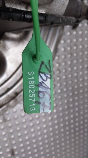 RUKAVAC GLAVČINA CILINDAR LIJEVI PREDNJI 6764443 BMW E90 E91 E92 E93 E81 E82 E87 RUKAVAC GLAVČINA CILINDAR LIJEVI PREDNJI 6764443 BMW E90 E91 E92 E93 E81 E82 E87
