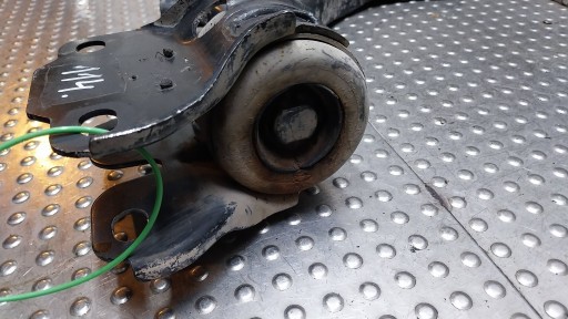 VILICA DESNI PREDNJI 7G9N3A052BA VOLVO S60 II V60 S80 V70 III GALAXY MK3