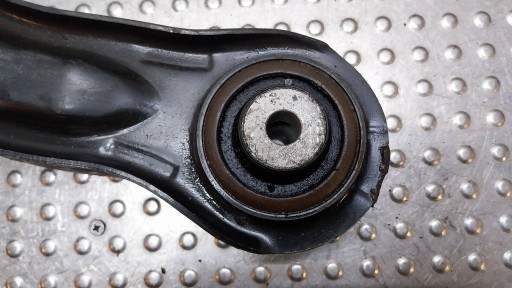 VILICA DESNI PREDNJI A6383300110 MERCEDES VITO W638 96-03