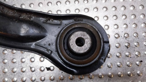 VILICA DESNI PREDNJI A6383300110 MERCEDES VITO W638 96-03