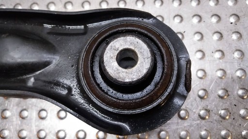 VILICA DESNI PREDNJI A6383300110 MERCEDES VITO W638 96-03