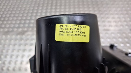 PRETINAC SUVOZAČA PANEL DRŽAČ NA KUBKI CUP HOLDER 9207320 BMW F20 F21 F22 F23 PRETINAC SUVOZAČA PANEL DRŽAČ NA KUBKI CUP HOLDER 9207320 BMW F20 F21 F22 F23