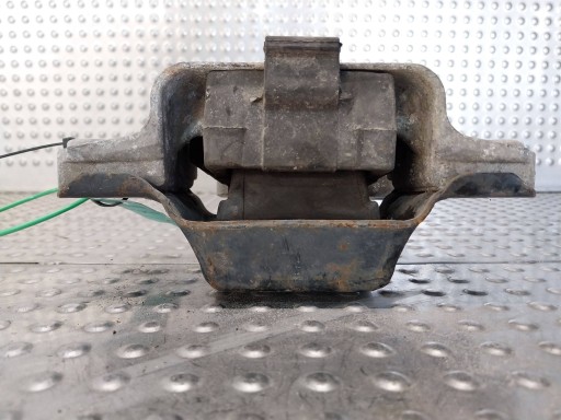NOSAČ  MOTORA 1K0199555AC VW CADDY III JETTA GOLF V A3 8P 1.6 16V