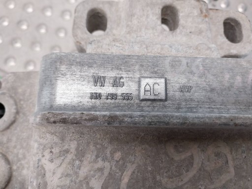NOSAČ  MOTORA 1K0199555AC VW CADDY III JETTA GOLF V A3 8P 1.6 16V
