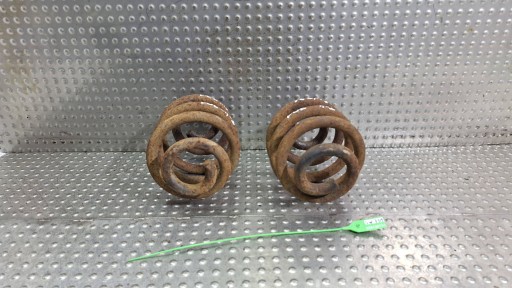 OPRUGE OVJES ZADNJI KOMPLET 701511105M VW TRANSPORTER T4 1.9D