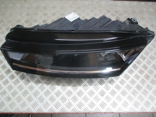 LAMPA FAR LIJEVA STRANA LED CRYSTAL SKODA OCTAVIA IV 2019R->