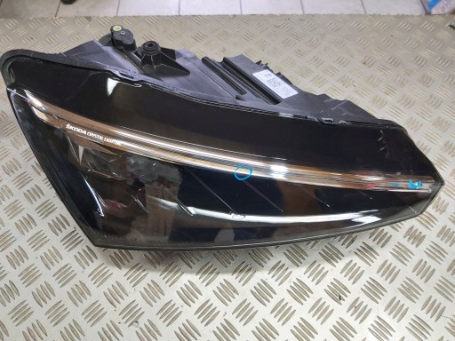 LAMPA FAR DESNA STRANA PREDNJA FULL LED SKODA SCALA 19R->