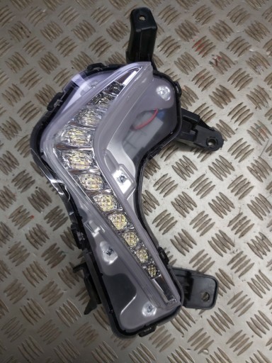 SVIJETLO ZA DANJE HYUNDAI TUCSON III N 19