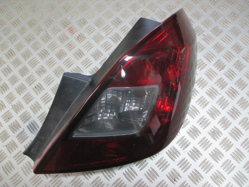 LAMPA FAR ZADNJA  DESNA STRANA OPEL CORSA D TAMNA 5 VRATA