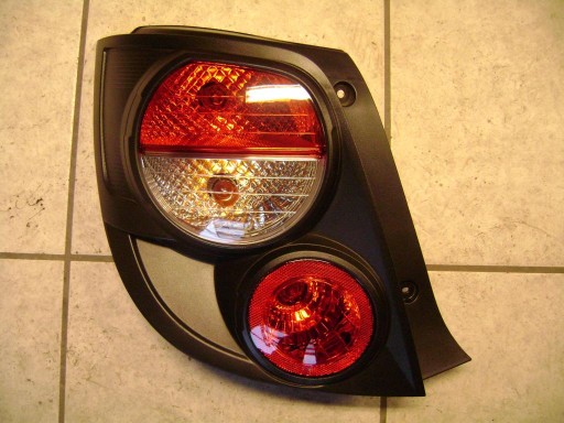 LAMPA FAR ZADNJA  LIJEVA STRANA CHEVROLET AVEO HATCHBACK (OBIČNI) 2011R->
