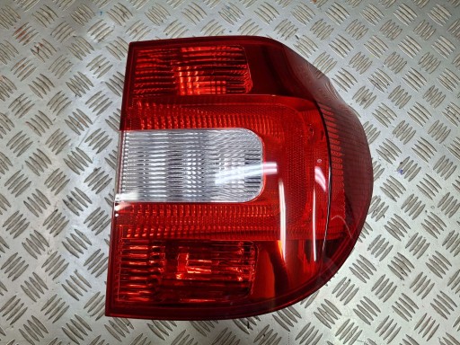 LAMPA FAR ZADNJA  DESNA STRANA SKODA YETI 2009R->