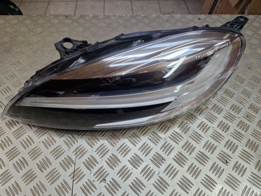 LAMPA FAR LIJEVA STRANA PREDNJA MID FULL LED VOLVO V40 REDIZAJN 2016R->