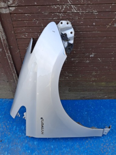 BLATOBRAN DESNA STRANA PREDNJA TOYOTA PRIUS + PLUS 2011R->