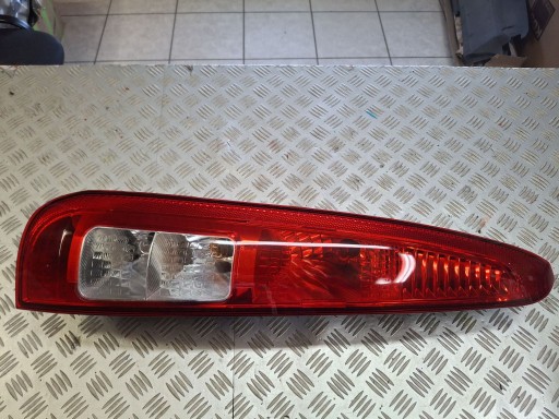 LAMPA FAR ZADNJA  LIJEVA STRANA FORD FUSION REDIZAJN 2005R->