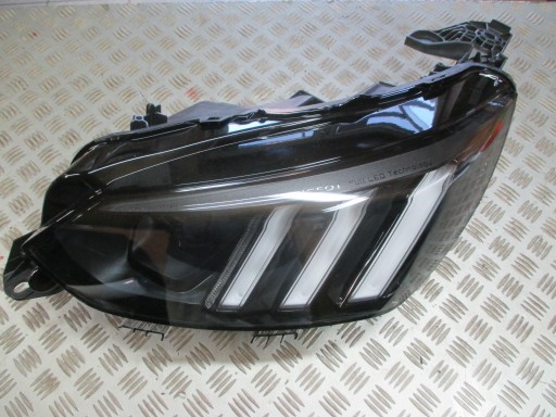 LAMPA FAR DESNA STRANA ILI LIJEVA LED PEUGEOT 208 II 2019R->