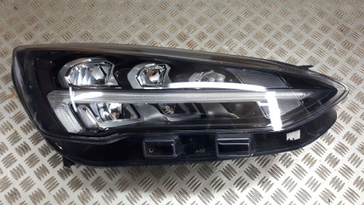 LAMPA FAR DESNA STRANA ILI LIJEVA FULL LED FORD FOCUS IV 18R-