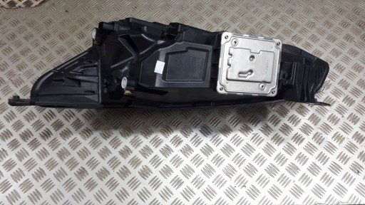 LAMPA FAR DESNA STRANA ILI LIJEVA FULL LED FORD FOCUS IV 18R-