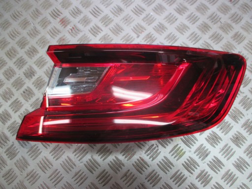 LAMPA FAR DESNA STRANA ILI LIJEVA RENAULT MEGANE IV HATCHBACK (OBIČNI) 15R-