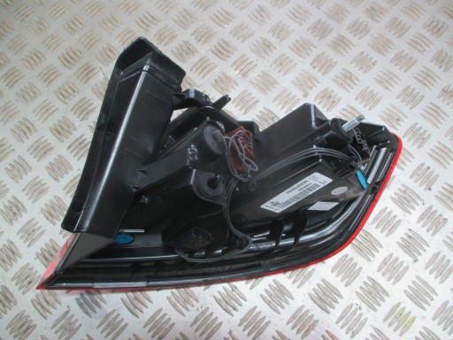 LAMPA FAR DESNA STRANA ILI LIJEVA RENAULT MEGANE IV HATCHBACK (OBIČNI) 15R-
