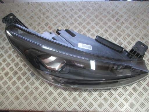 LAMPA FAR DESNA STRANA ILI LIJEVA FULL LED FORD FOCUS IV 18R-