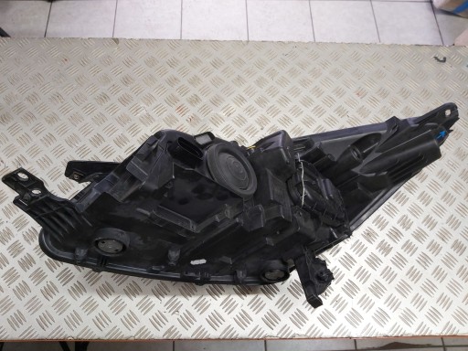 LAMPA FAR DESNA STRANA PREDNJA FORD KUGA II 2012R->