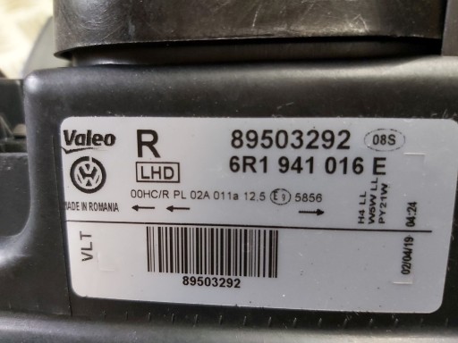 LAMPA FAR PREDNJA DESNA STRANA VW POLO 6R0 VALEO 09R->